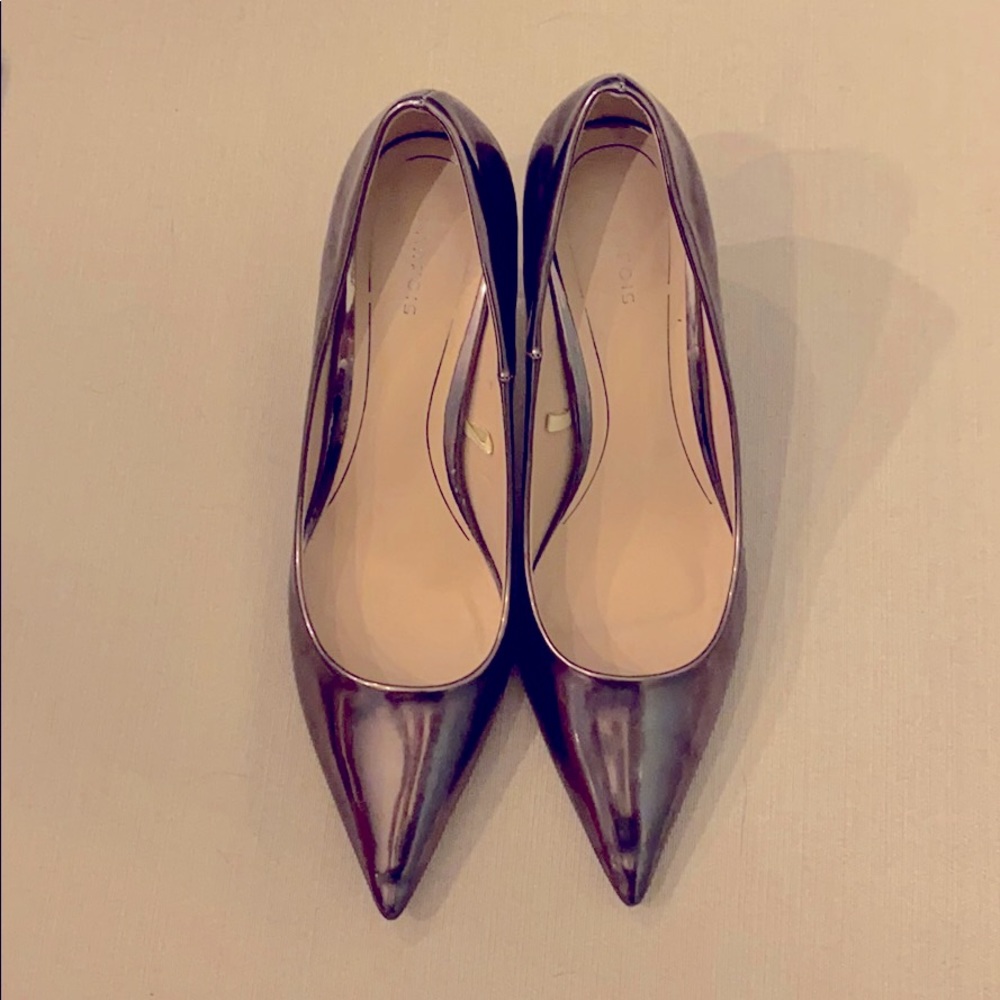 Parfois bronze/gunmetal patent leather pumps